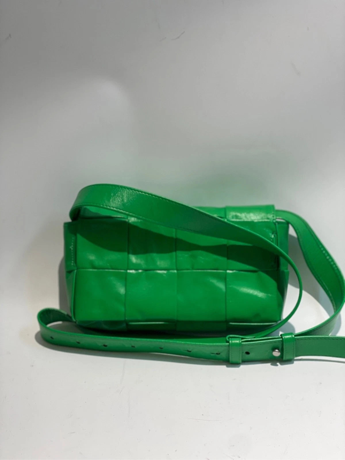 Bottega Veneta Intreccio Woven Leather 8-grid Cassette Belt Bag Women