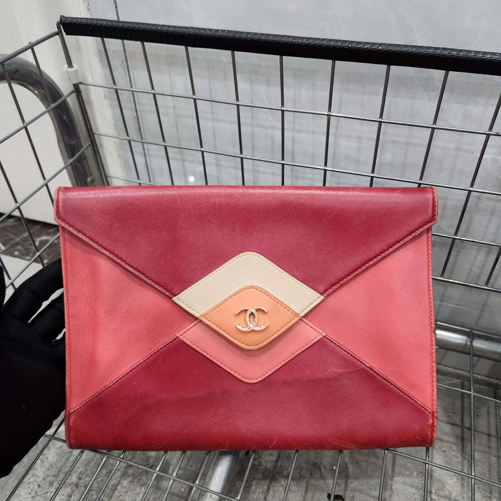 CHANEL Women CC Logo Colorblock Flap Clutch