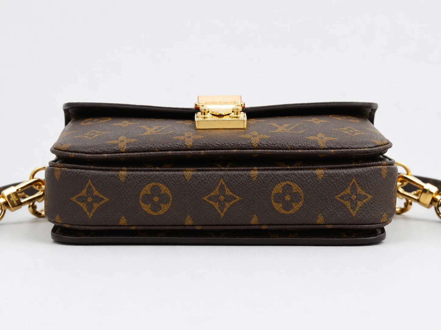 Louis Vuitton Pochette Metis East West Monogram Chain 2way Handbag Shoulder Bag