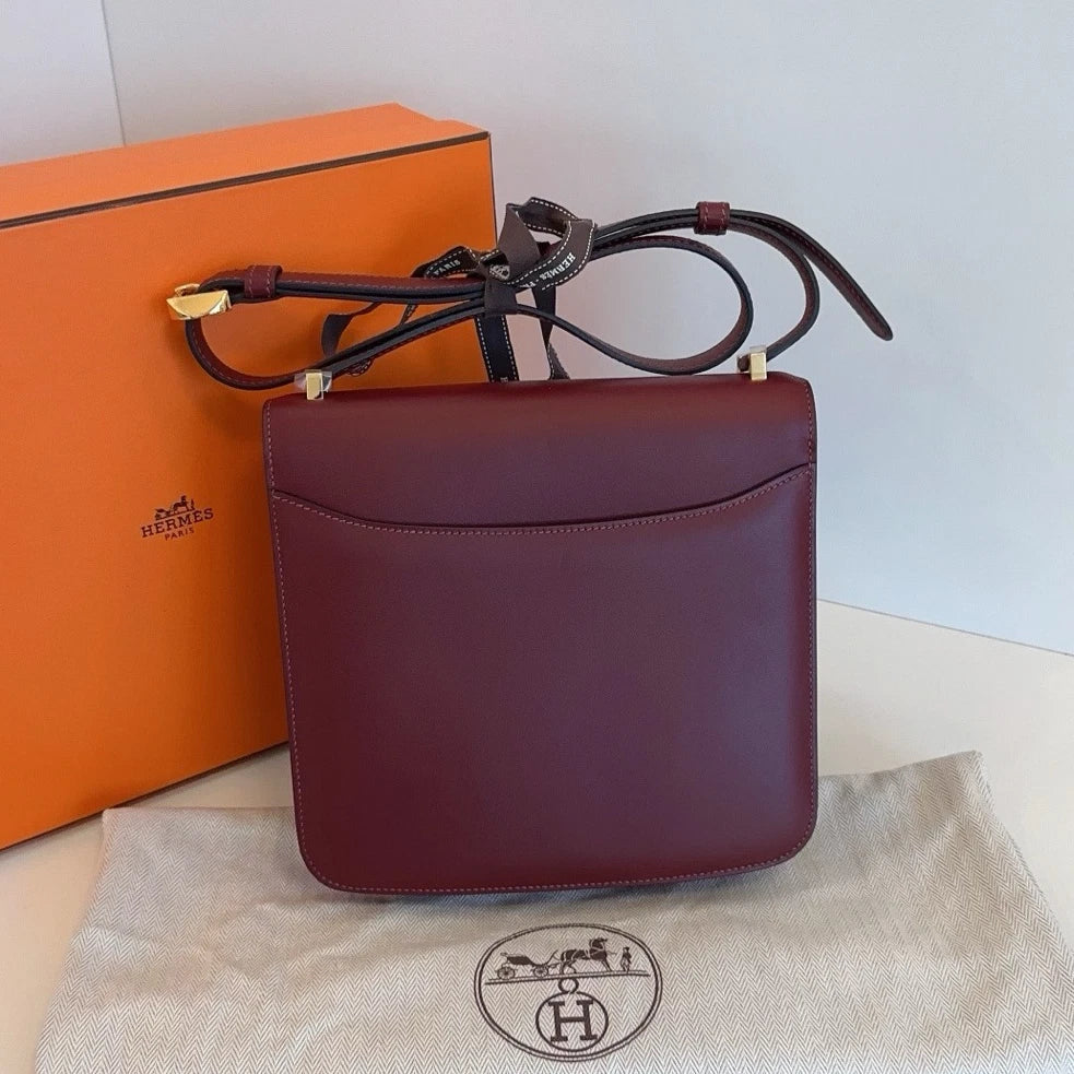 Excellent Condition Hermes 2002-20Bag PM Red Shoulder Bag Gold Hardware