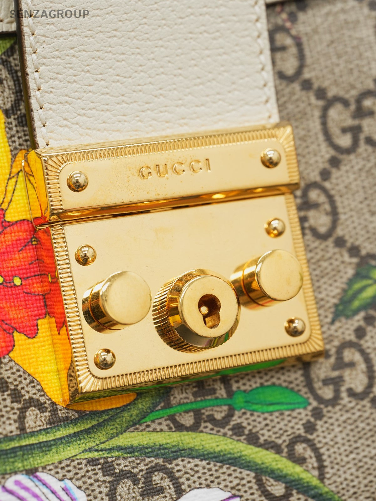 GUCCI Padlock Flowers Chain Shoulder bag White Gold Women