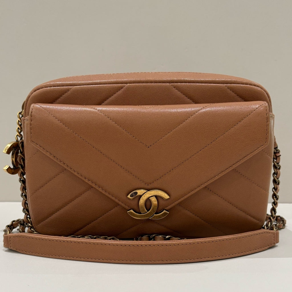 Chanel Brown V-Quilted Camera Bag Chain Strap Shoulder Crossbody Classic