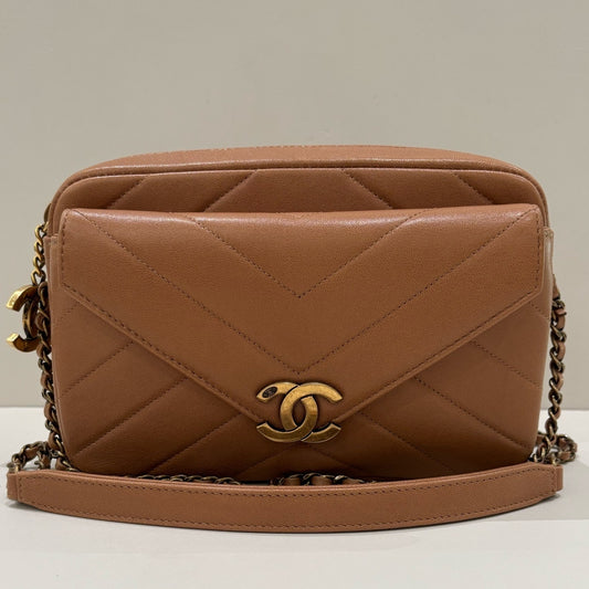 Chanel Brown V-Quilted Camera Bag Chain Strap Shoulder Crossbody Classic