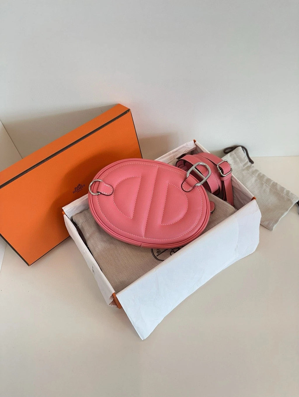 Hermes Loop Leather Pink Shoulder Bag Excellent