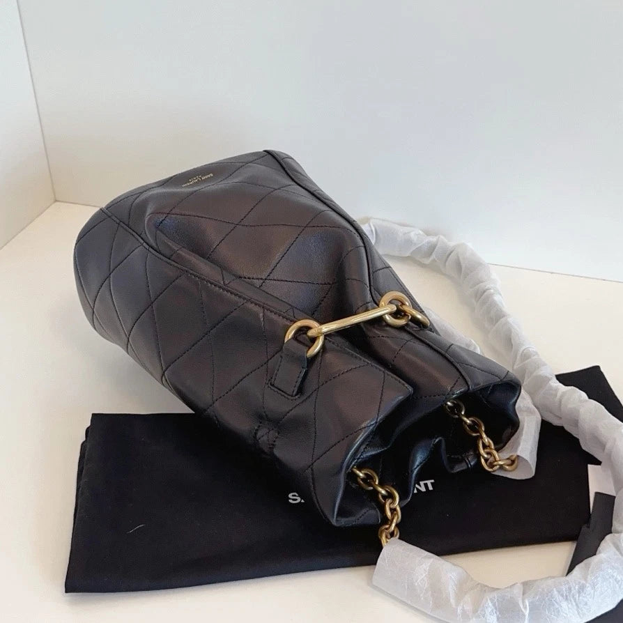 Excellent Saint Laurent Le Maillon Black Quilted Bucket Gold Chain Crossbody