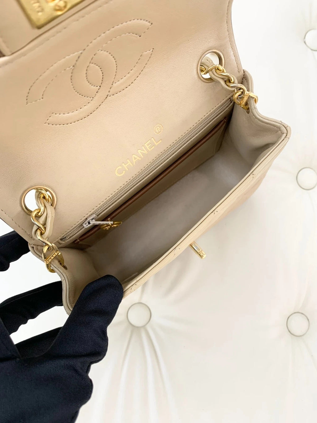 Chanel Vintage Lambskin Shoulder Bag Crossbody Bag Women S