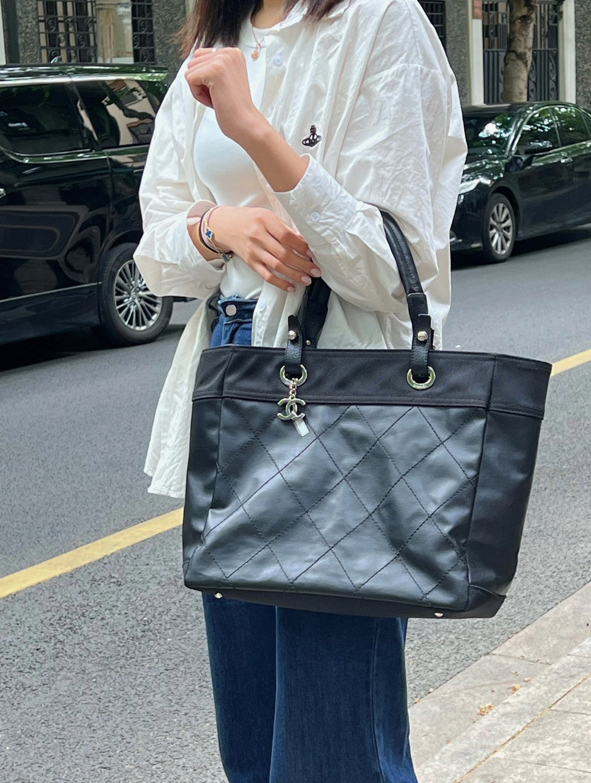 CHANEL CC Logo tote Diamond pattern Shoulder Handbag Black Silver Women