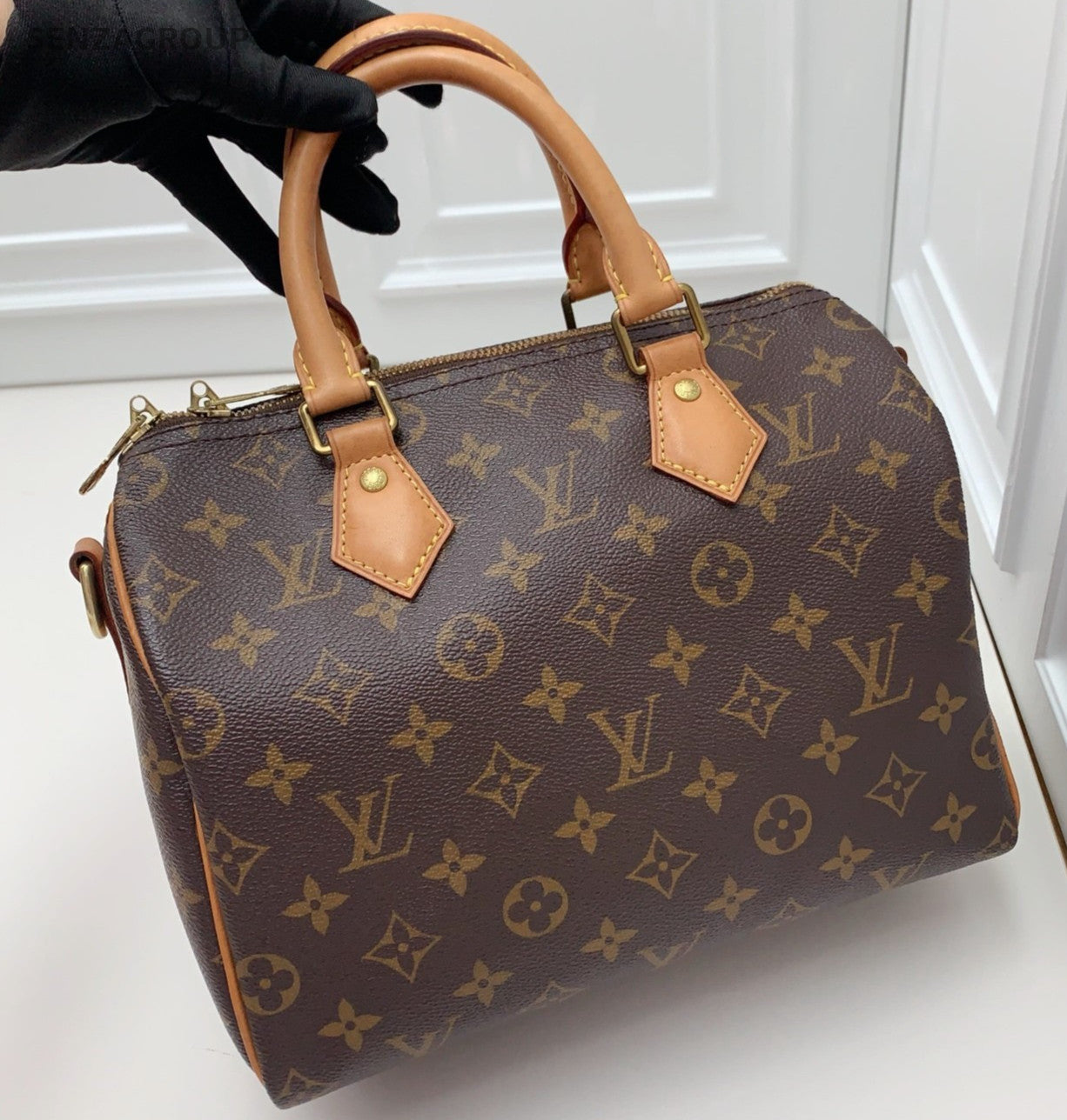 Louis Vuitton Speedy25 Monogram Top Handle Bag Crossbody Brown Women Classic