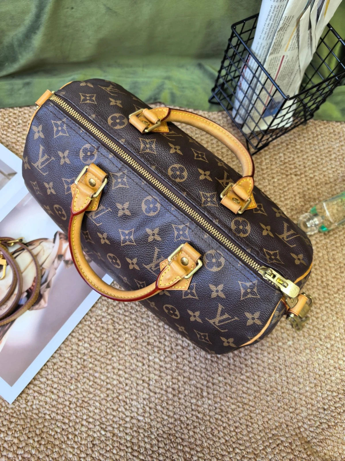 Louis Vuitton Speedy 30 Tote Monogram Top Handle Crossbody Bag Unisex