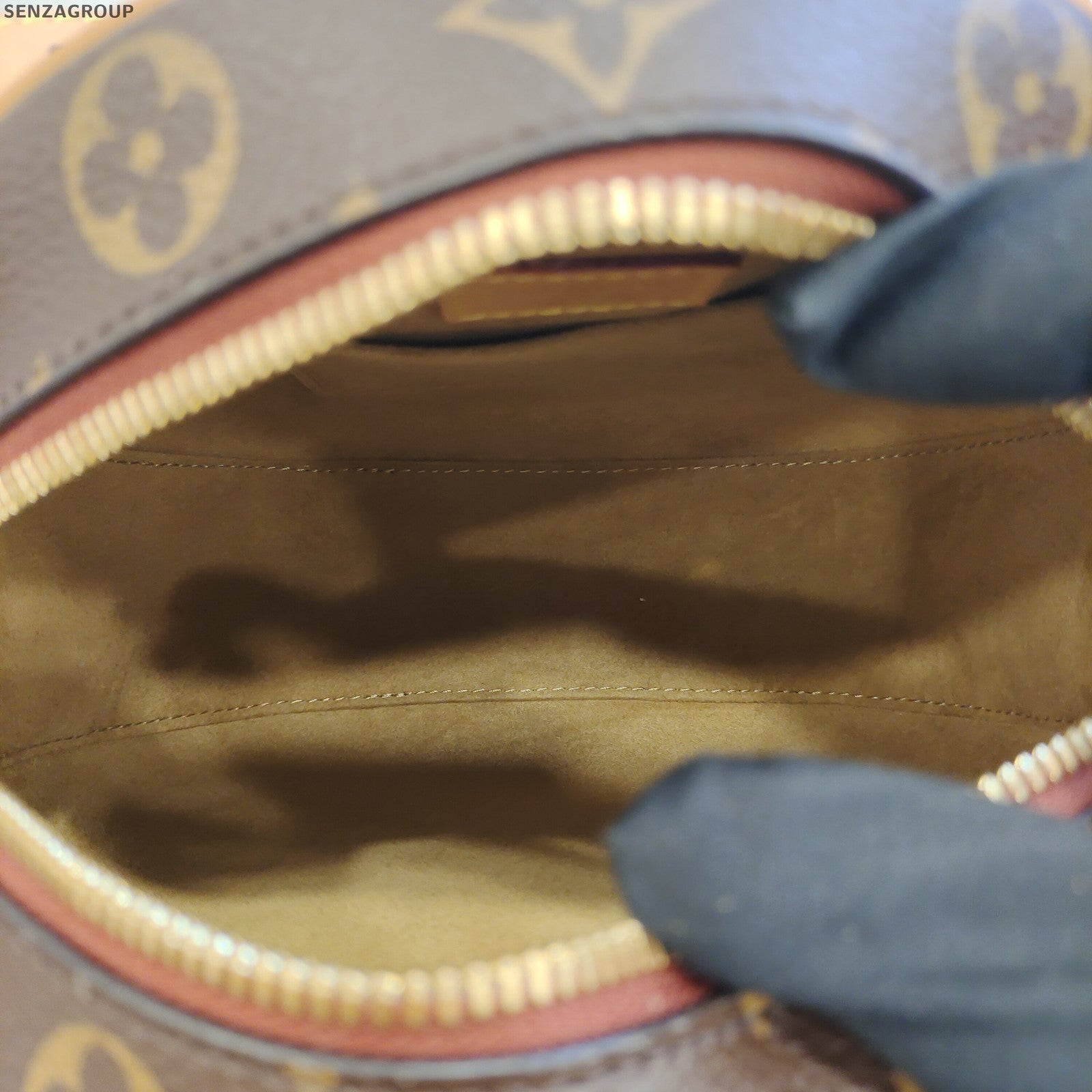 Louis Vuitton Monogram Pochette Accessoires Brown Gold Clasp Women's Classic