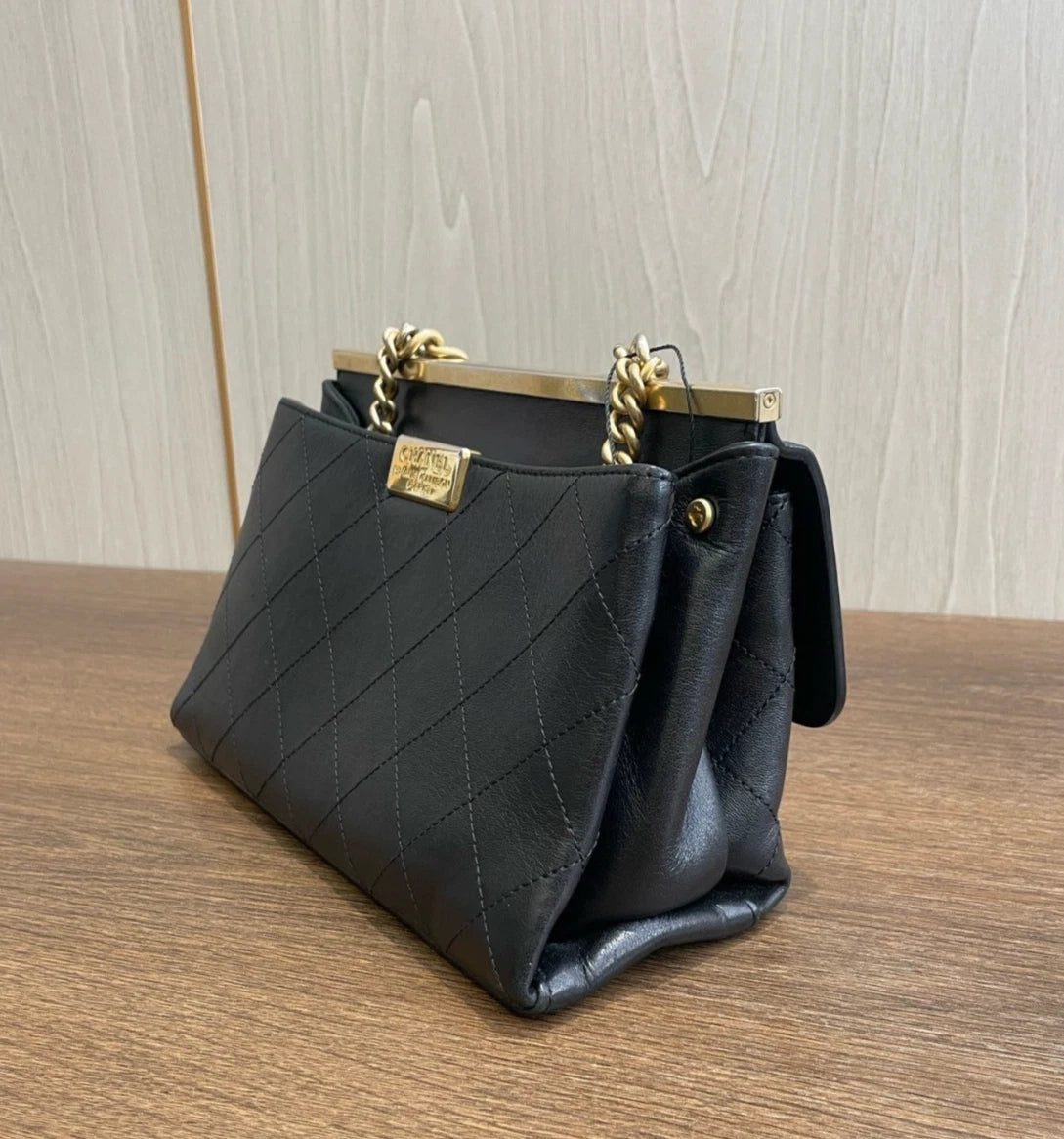 Chanel Trendy CC Message Bag Top Handle Bag Shoulder Bag Gold Hardware Women