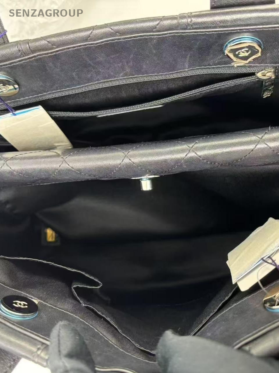 SJ0001 Chanel Black Tote Bag with CC Charm