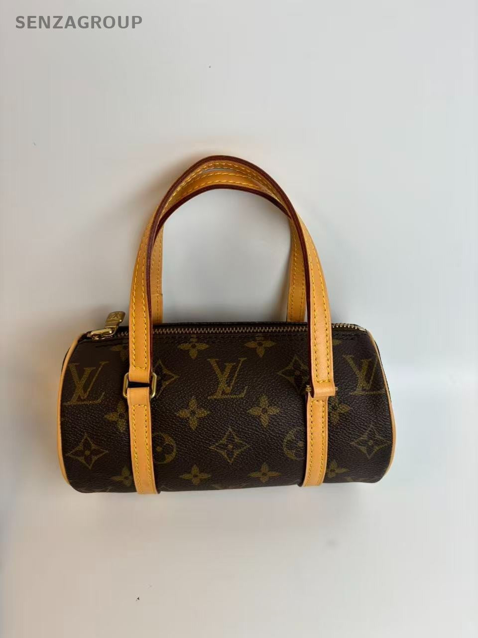 SJ0001 Louis Vuitton Papillon nano