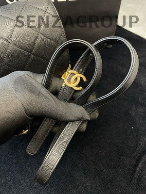 Chanel 21 Messenger Bag Black Gold Hardware Calfskin Chain Shoulder Crossbody
