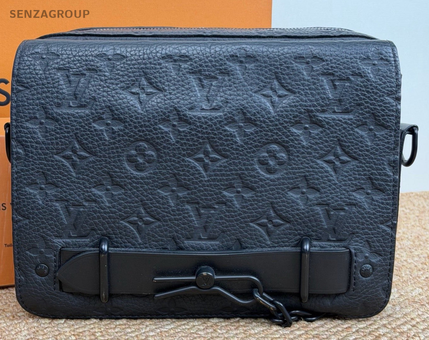 Louis Vuitton Msteamer Shoulder Bag Black Unisex Adults Classic