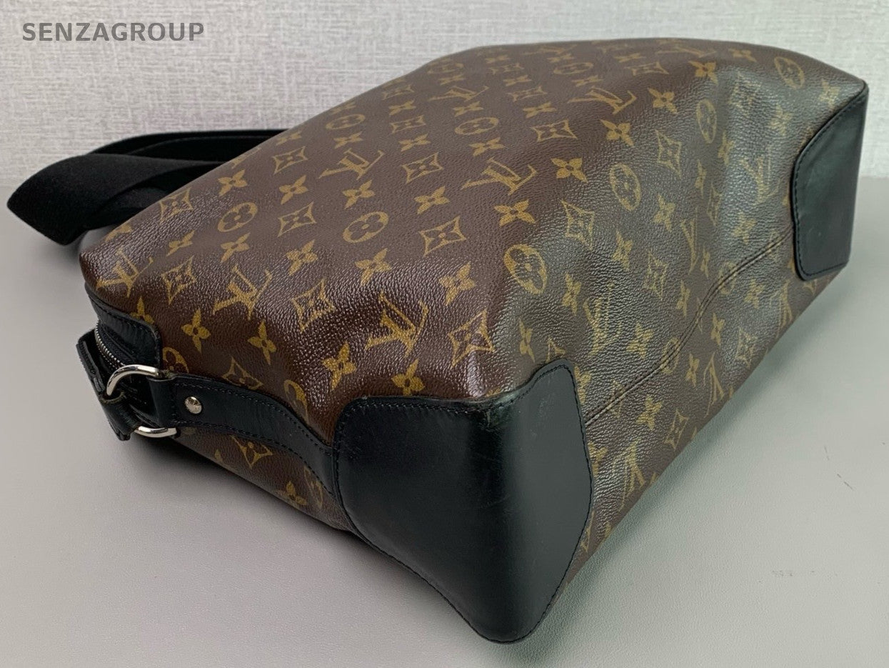 Louis Vuitton Monogram Torres Man‘s Briefcase Crossbody bag