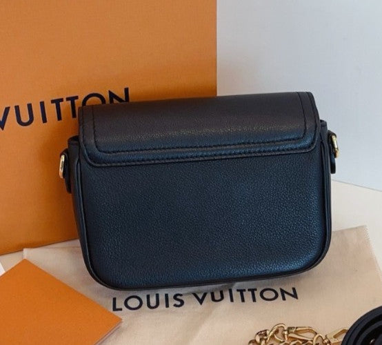 Louis Vuitton Lockme Tender Chain Shoulder Crossbody Black Gold Women Classic