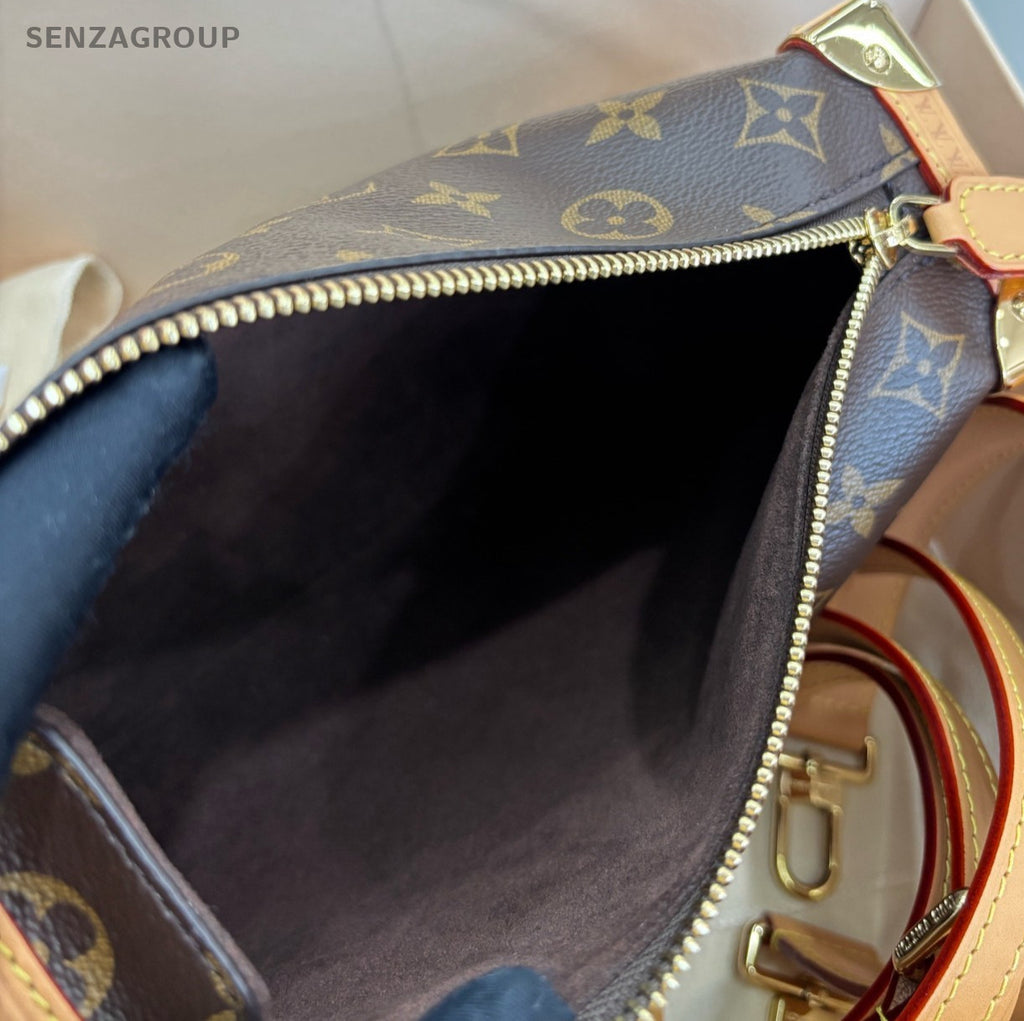 Louis Vuitton Monogram MM Shoulder Bag Crossbody Brown Gold Women Classic