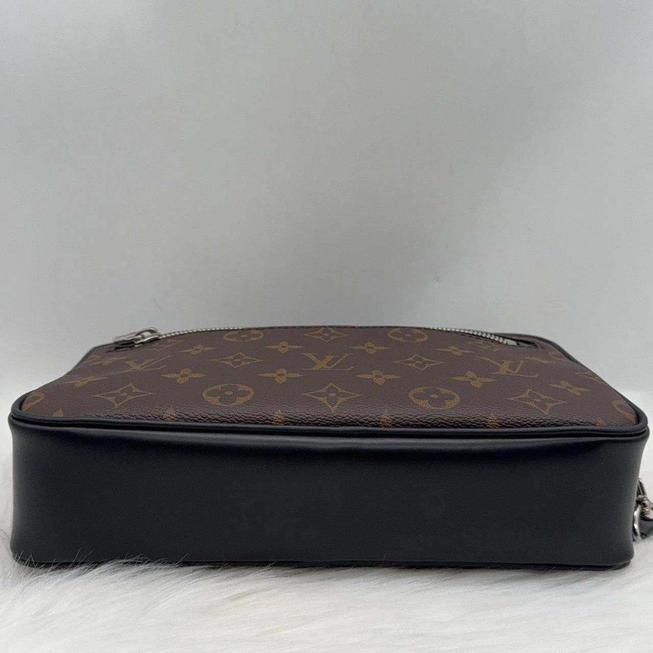 Louis Vuitton Monogram Canvas Leather Kasai Wristlet Clutch For Women