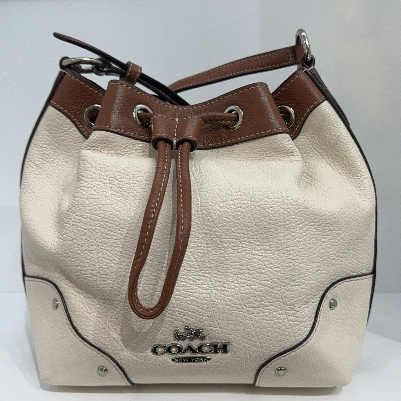 COACH White Leather Drawstring Bucket Shoulder Bag For Women