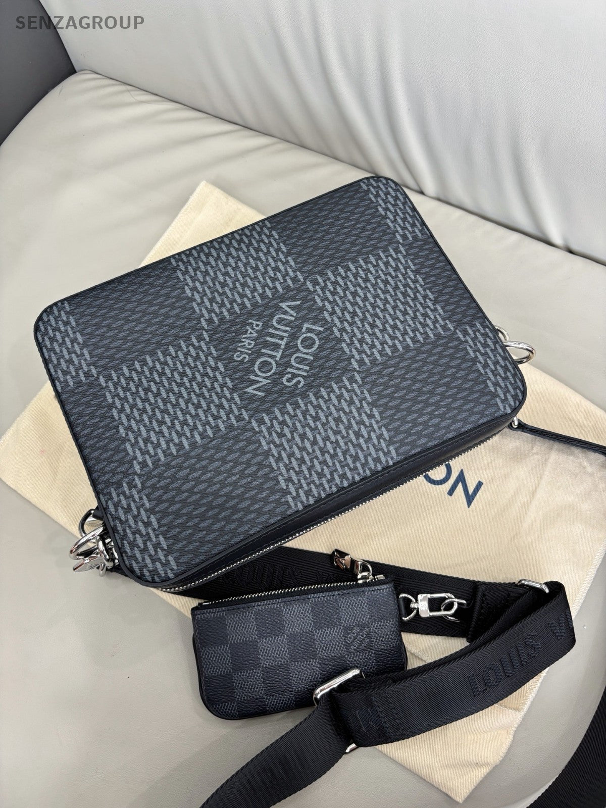 Louis Vuitton Trio Damier Ebene Pochette Shoulder bag Black Silver Chip Version
