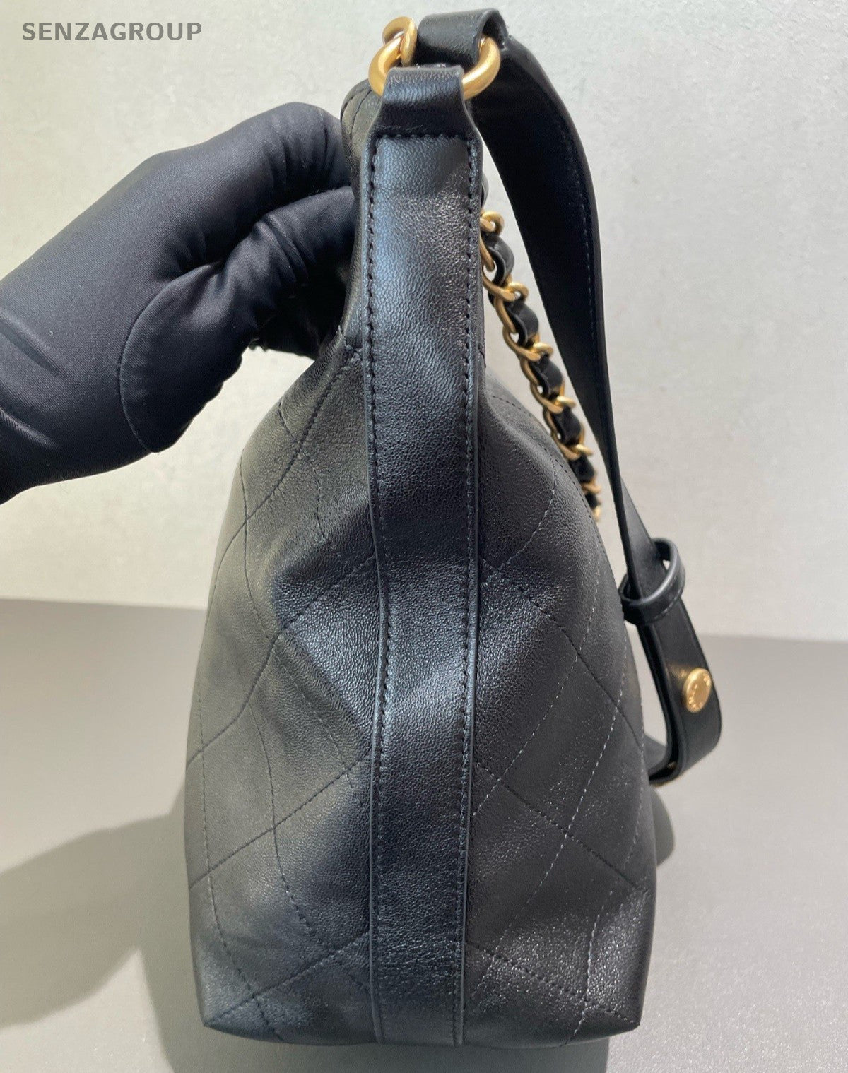 Chanel Lambskin Hobo Diamond Chain Shoulder Bag Black Gold Women Classic