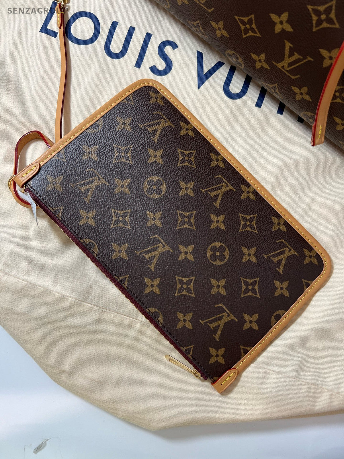 Louis Vuitton Monogram Carryall MM Brown Shoulder Bag Women Classic