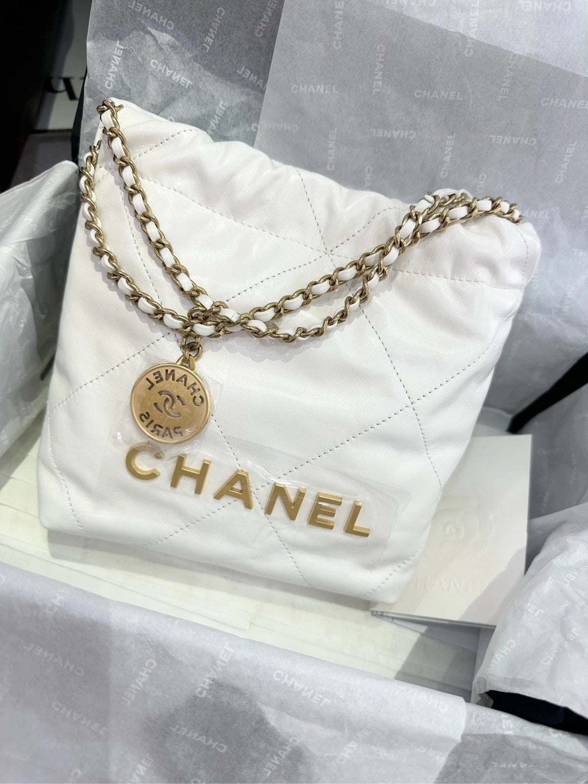 CHANEL Drawstring 22Bag White Gold Tote Chain Shoulder Bag For Women