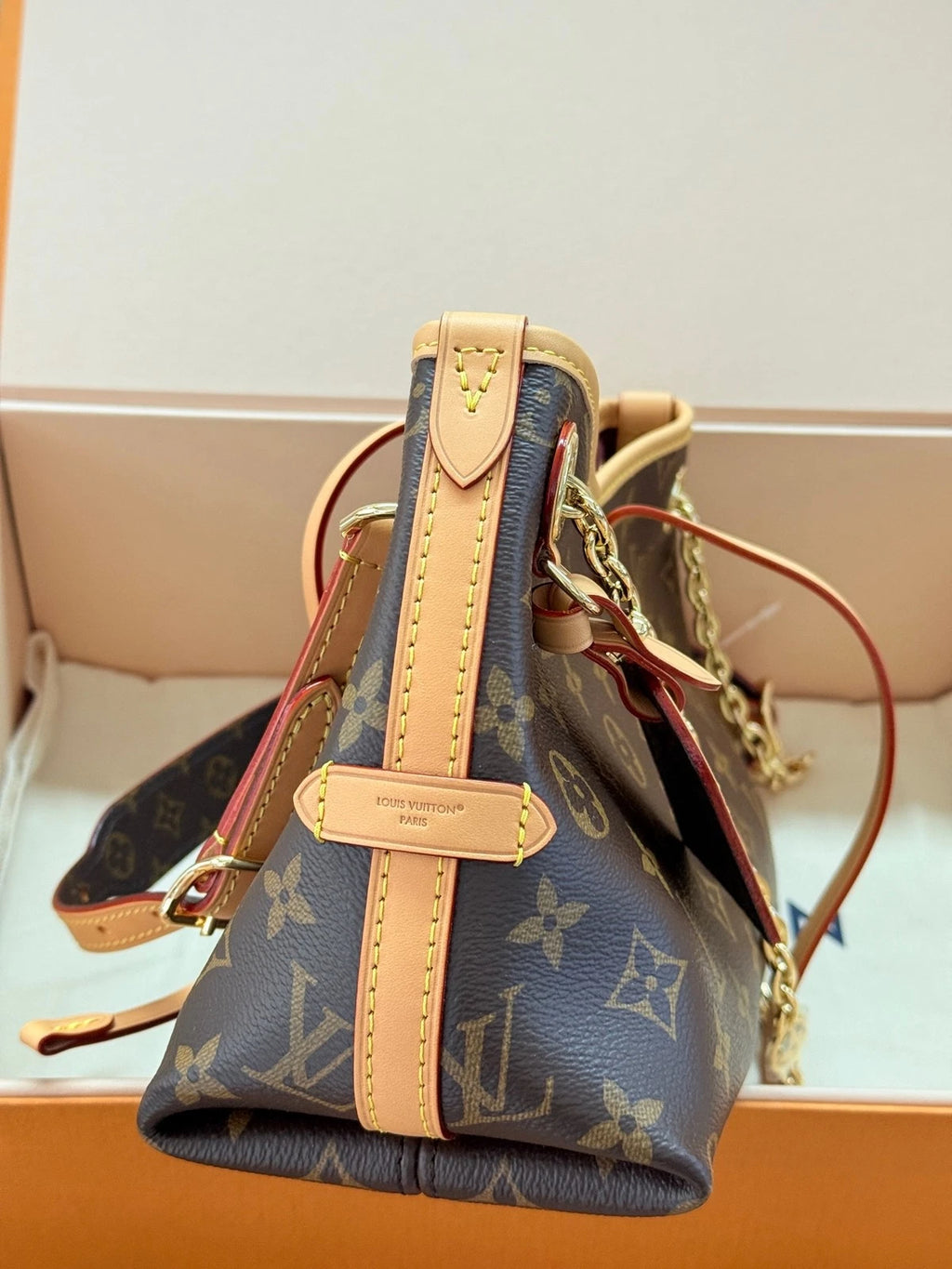 Louis Vuitton Carryall Monogram Canvas Tote Bag Excellent