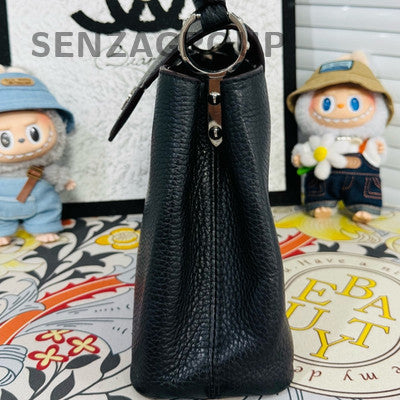 Louis Vuitton Capucines BB Black Silver Chip Handbag - Classic Women's Bag