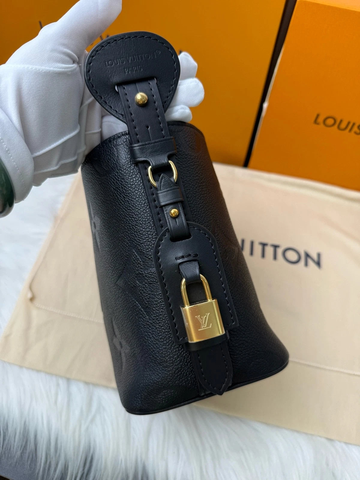 Authentic Louis Vuitton Black Leather All In BB Bucket Bag For Women