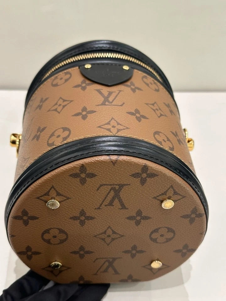 Louis Vuitton Women's Monogram Canvas Bucket Bag