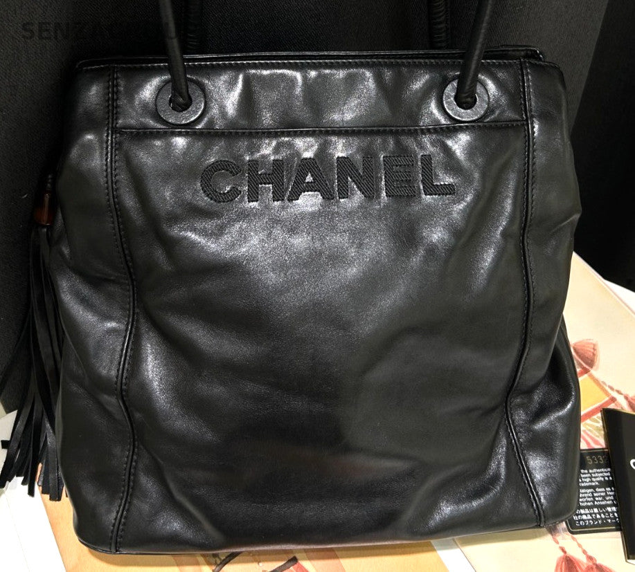 CHANEL Tassel tortoiseshell Logo Shoulder bag Out of print