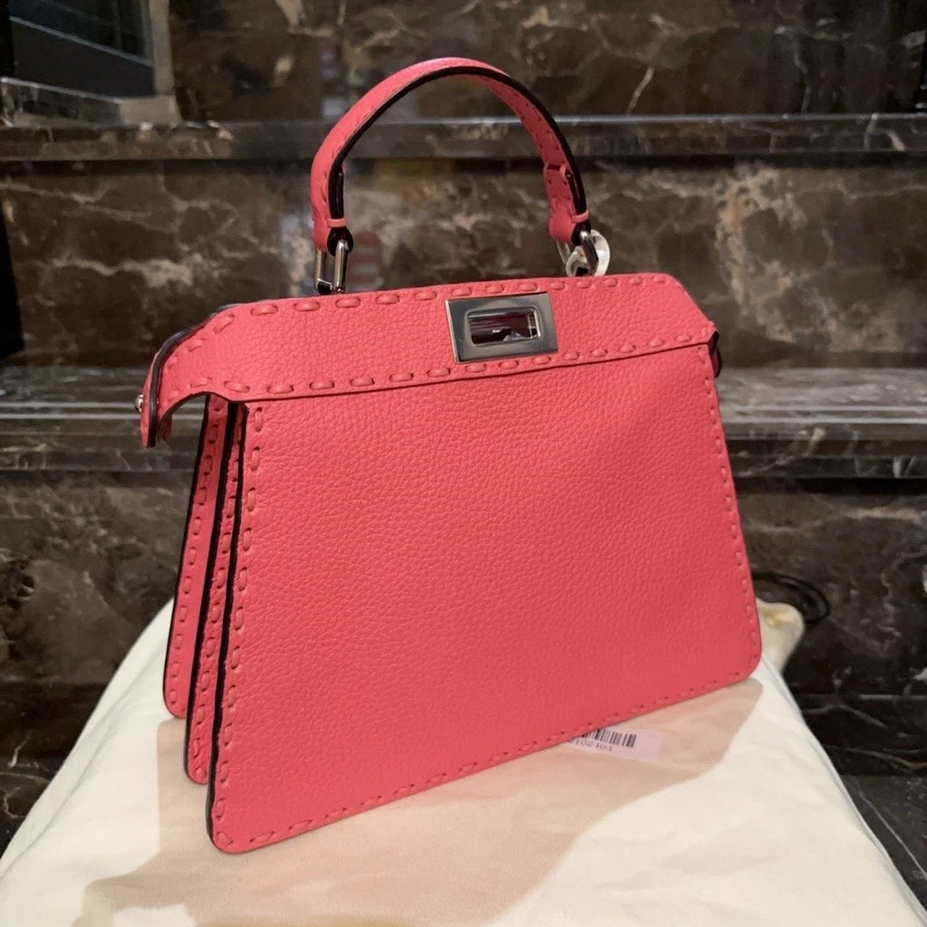 Fendi Peekaboo Iseeu Solid Shoulder Handbag For Women
