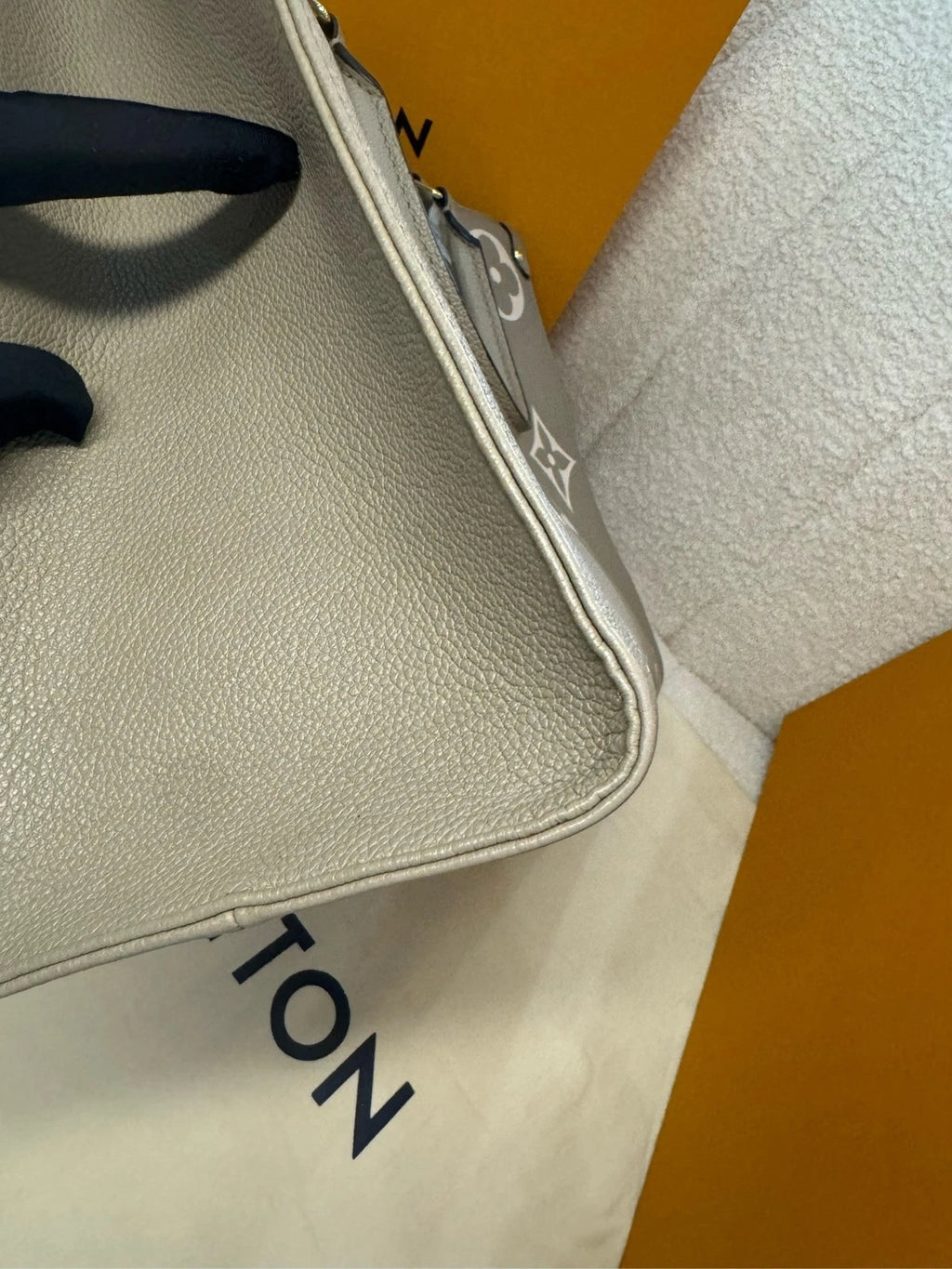Louis Vuitton Onthego Medium Gray Tote Bag For Women