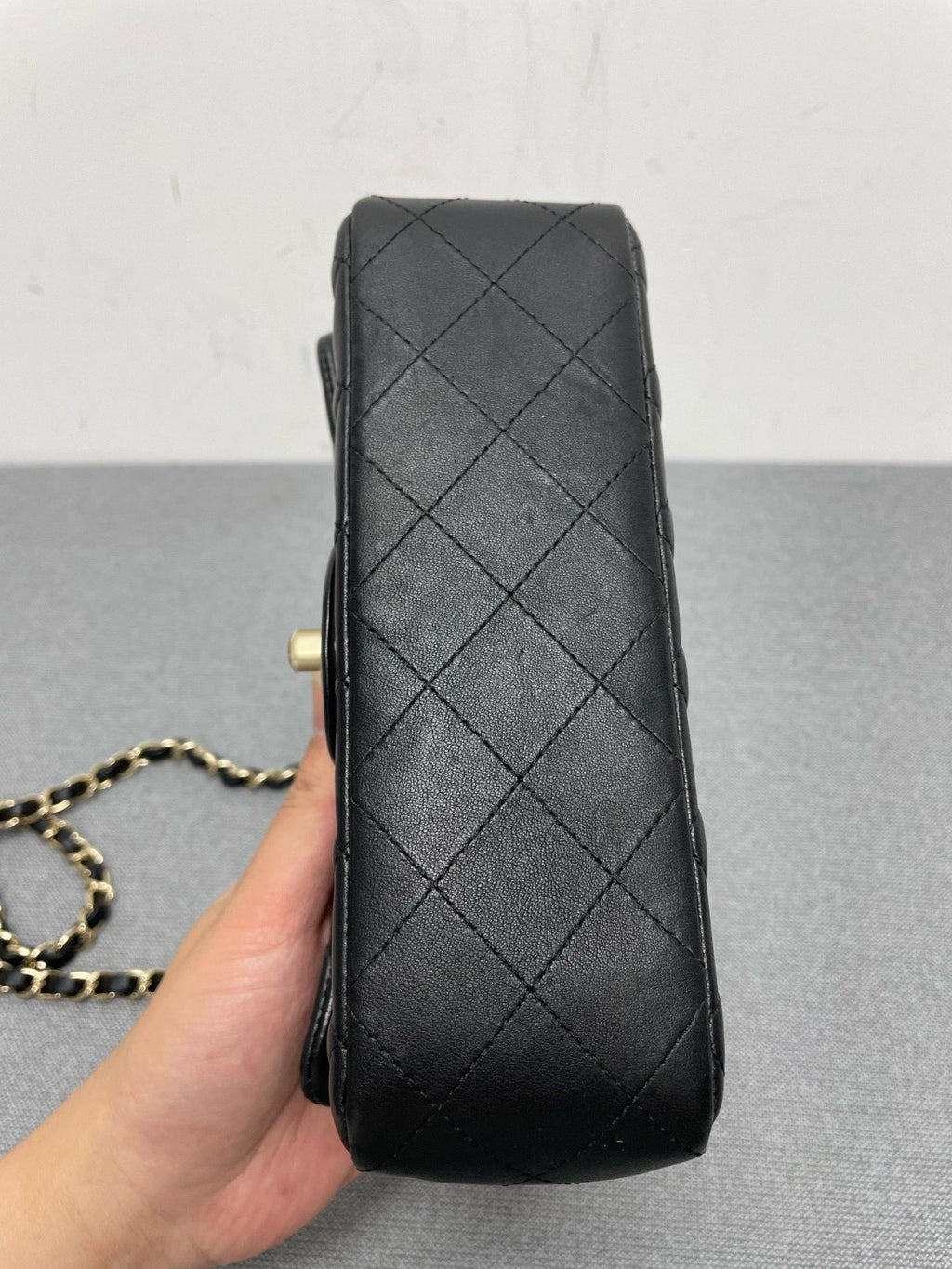 Chanel Classic Flap Lambskin Mini Chain Shoulder Bag Black Gold Women Fashion