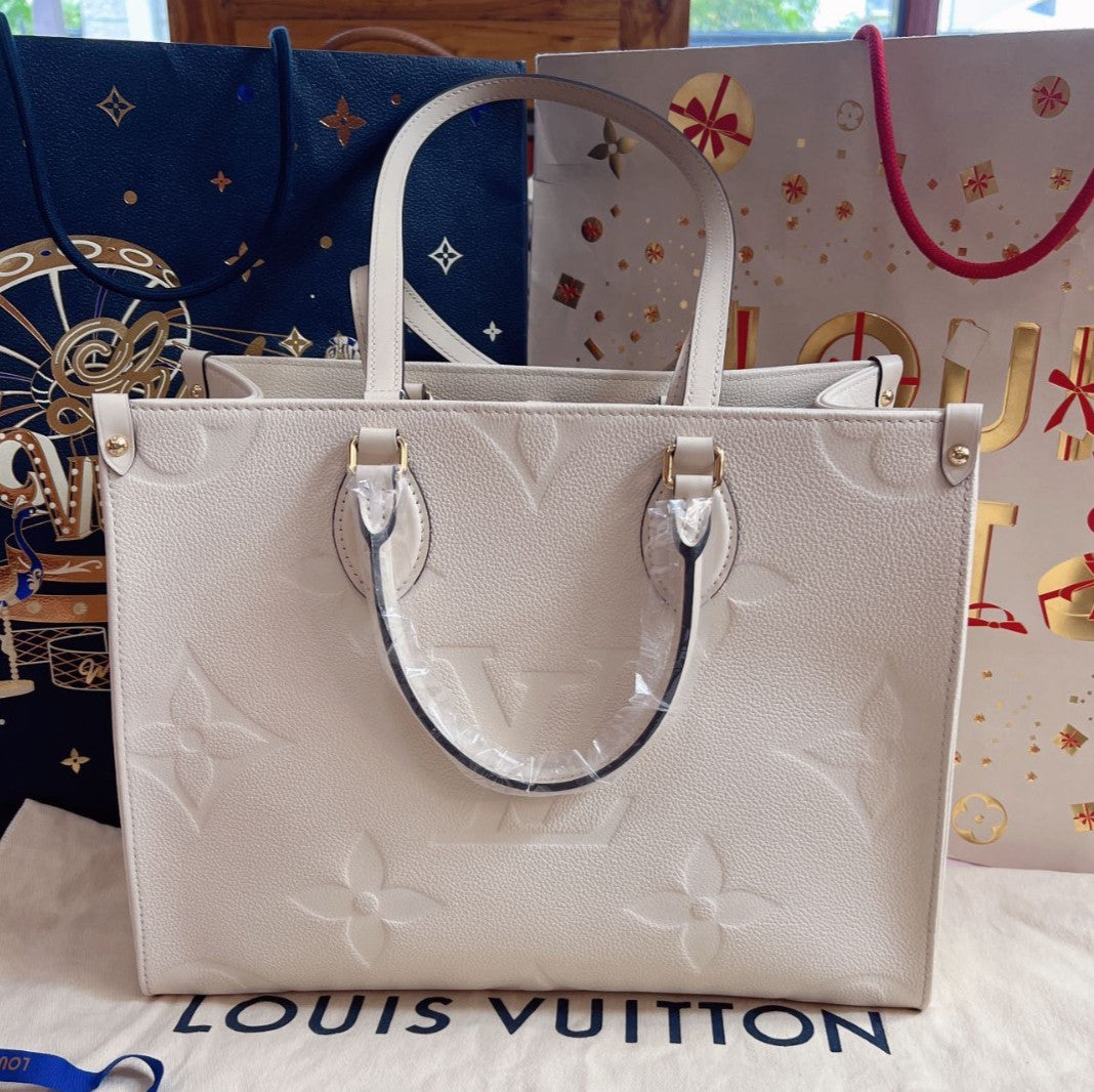 Louis Vuitton Onthego MM Monogram Tote Top Handle Bag Shoulder Bag White Women