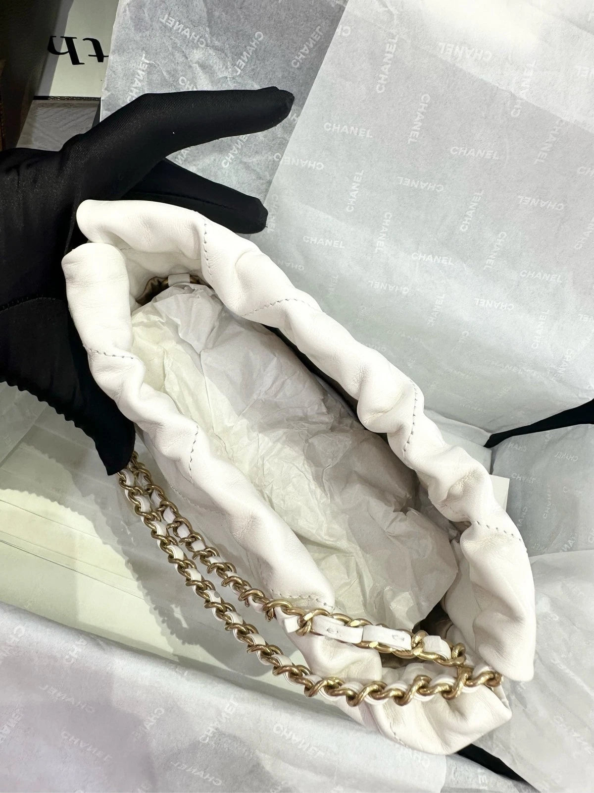 CHANEL Drawstring 22Bag White Gold Tote Chain Shoulder Bag For Women
