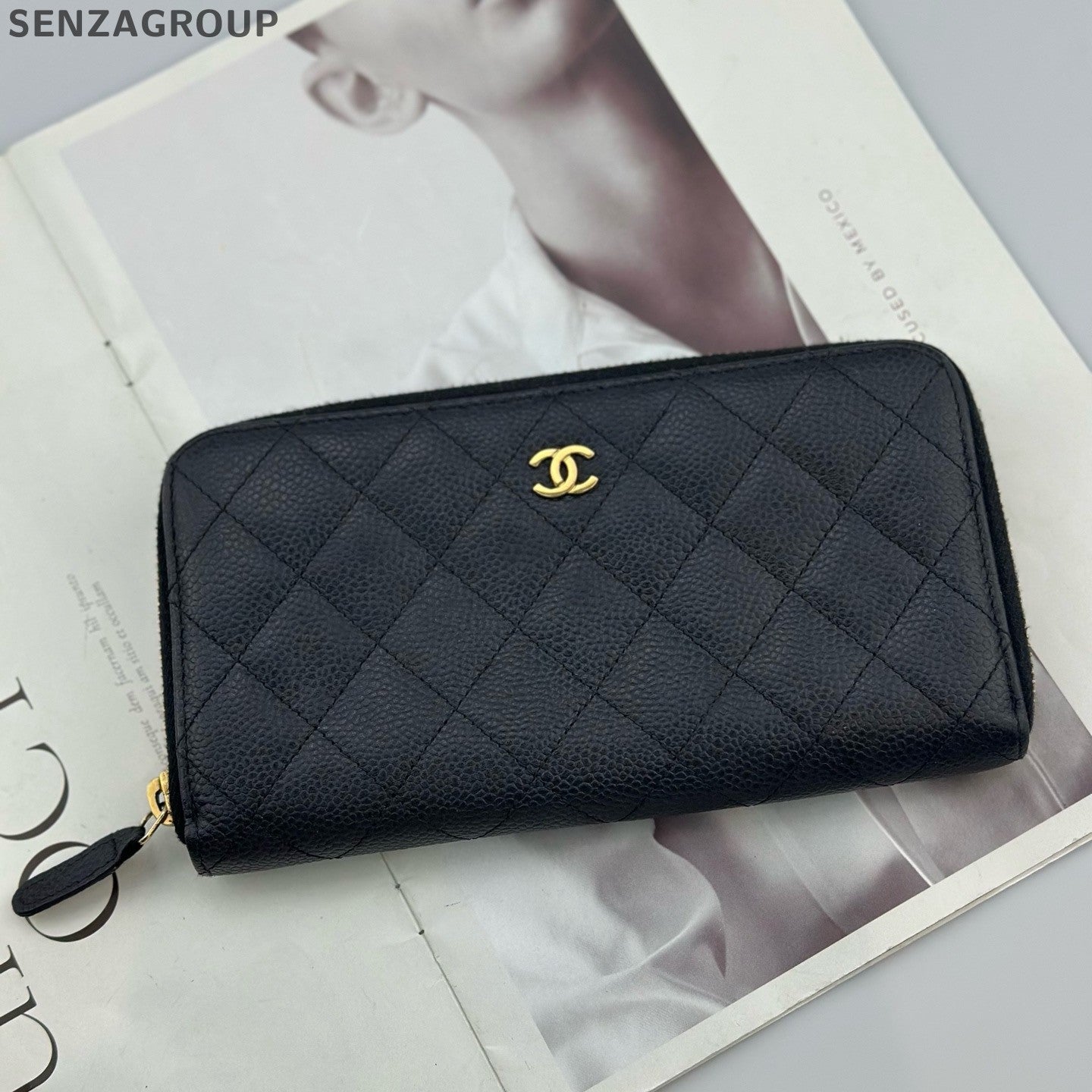 Chanel Diamond Wallet Clutch Black Gold Used Women Classic