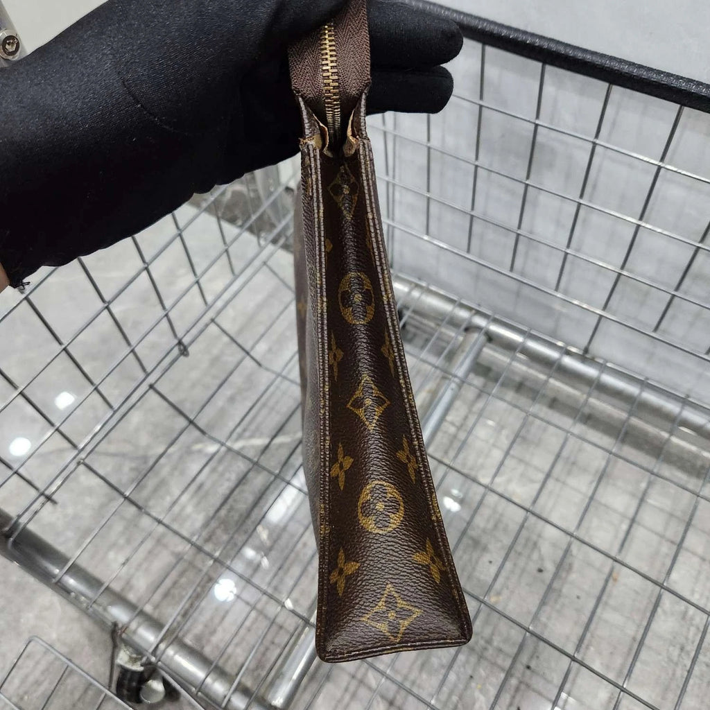 Louis Vuitton Monogram Canvas Clutch Pouch For Women