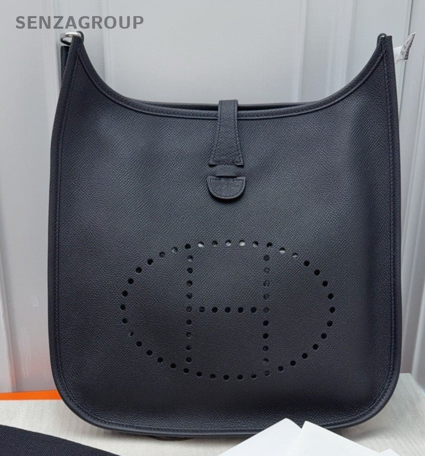 HERMES Evelyne Epsom Leather Shoulder Bag Crossbody Black Silver Used Women
