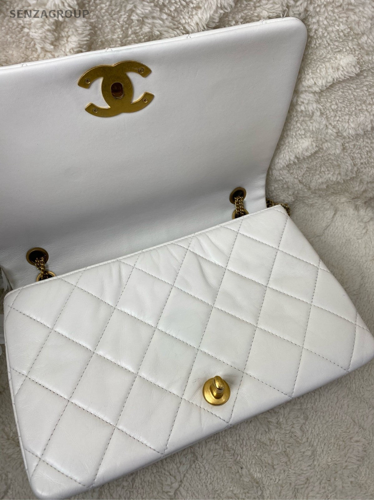 Chanel Diamond Chain Shoulder Bag White Gold Used Women Classic Fashion
