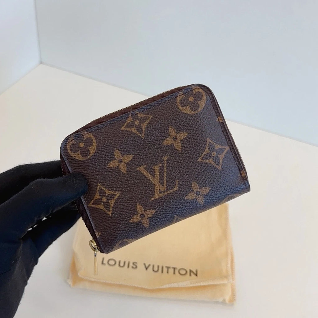Louis Vuitton Zippy Monogram Canvas Brown Card Holder Clutch