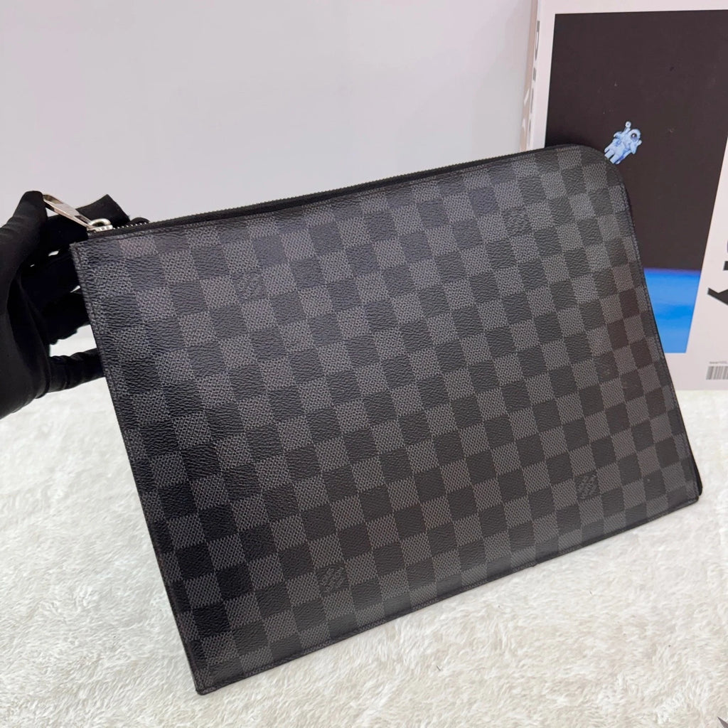 Louis Vuitton Damier Canvas Handbag For Women