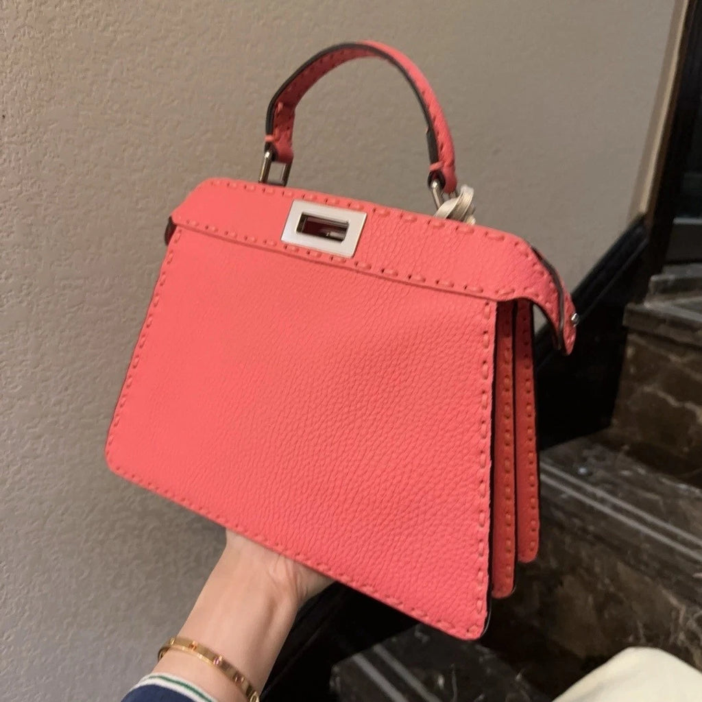 Fendi Peekaboo Iseeu Solid Shoulder Handbag For Women