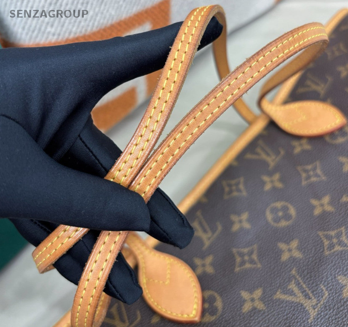 Louis Vuitton Neverfull MM Monogram Shoulder Bag Brown Red Gold Women Classic