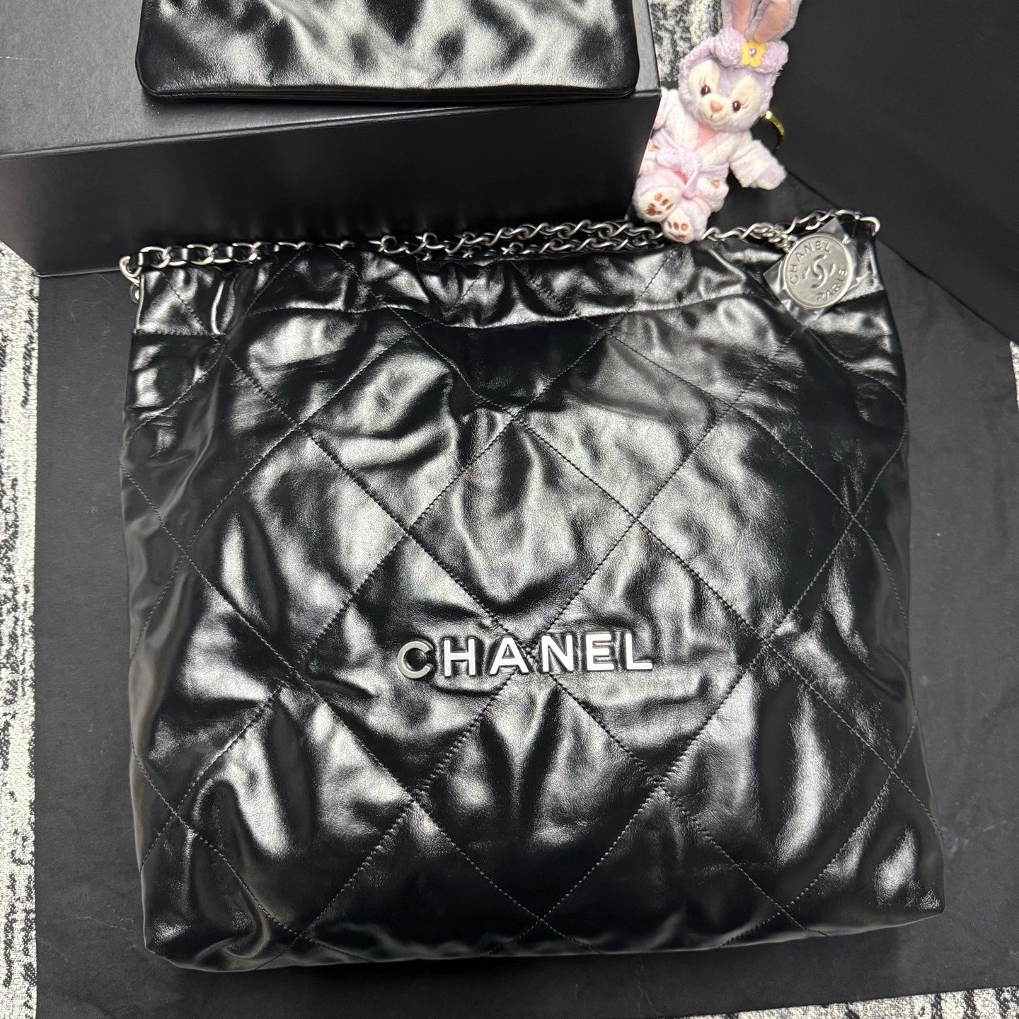 Brand New CHANEL 22 Medium Black Silver Leather Tote Bag For Women