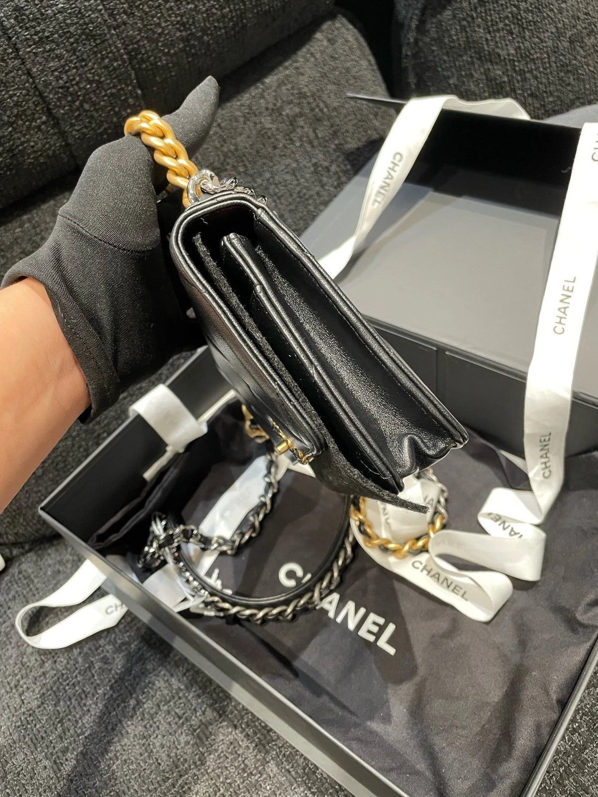 New CHANEL 19 WOC Black Gold Leather Crossbody Bag For Women