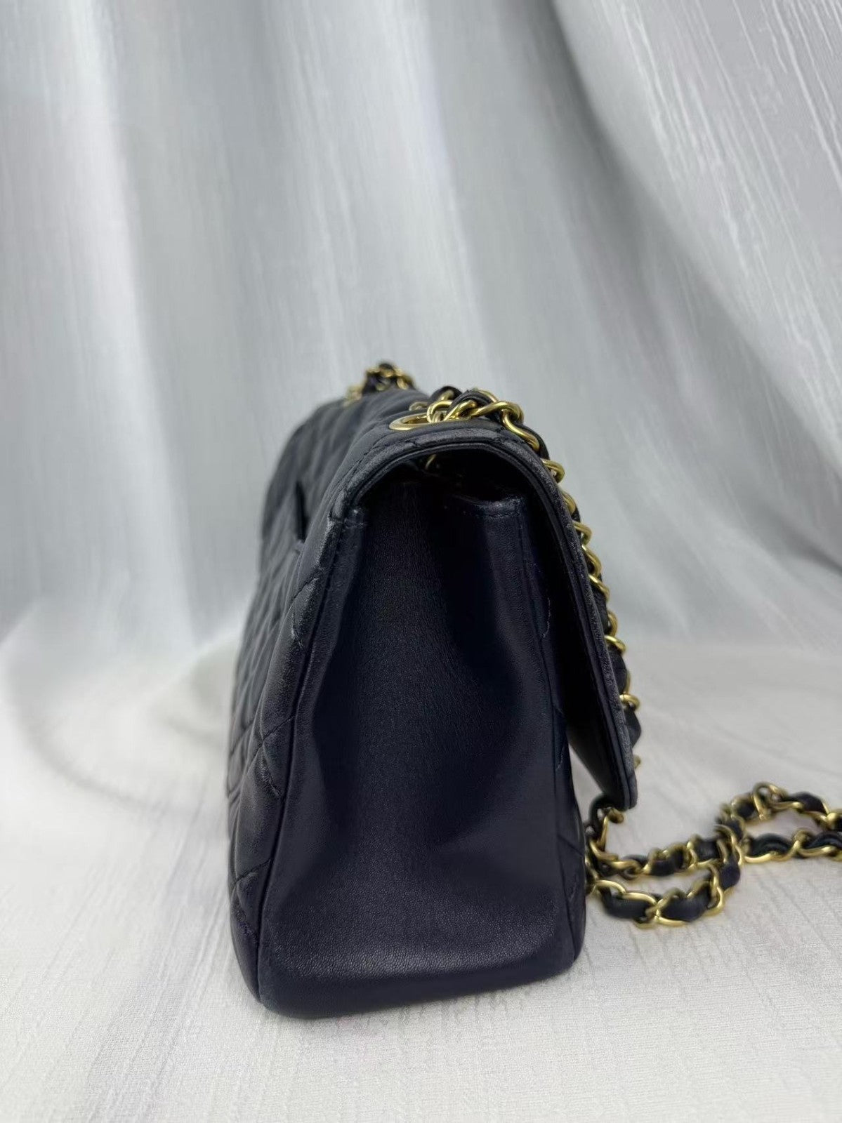 CHANEL Classic Flap MM Lamskin Chain Shoulder bag Crossbody Black-blue Women