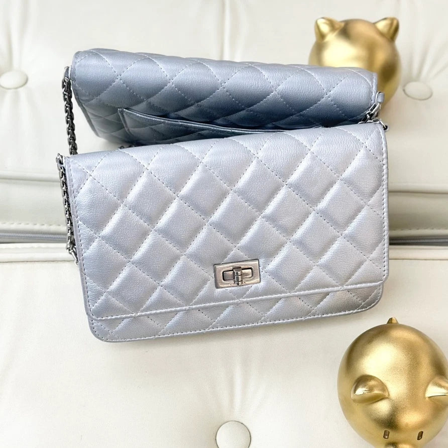 Excellent Chanel Woc Calfskin Chain Shoulder Crossbody Bag Silver Hardware